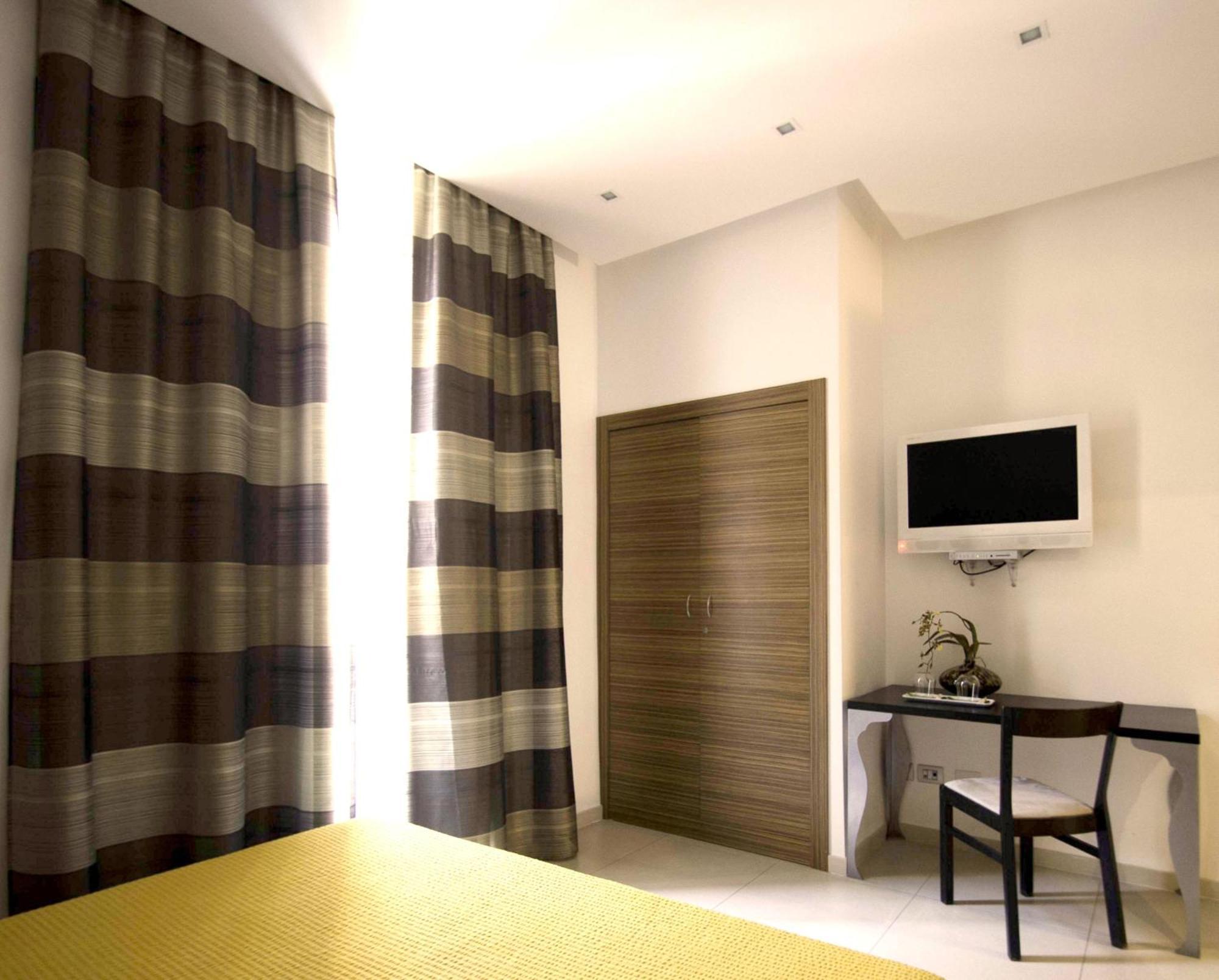 Interno 5 B&B Рим Экстерьер фото