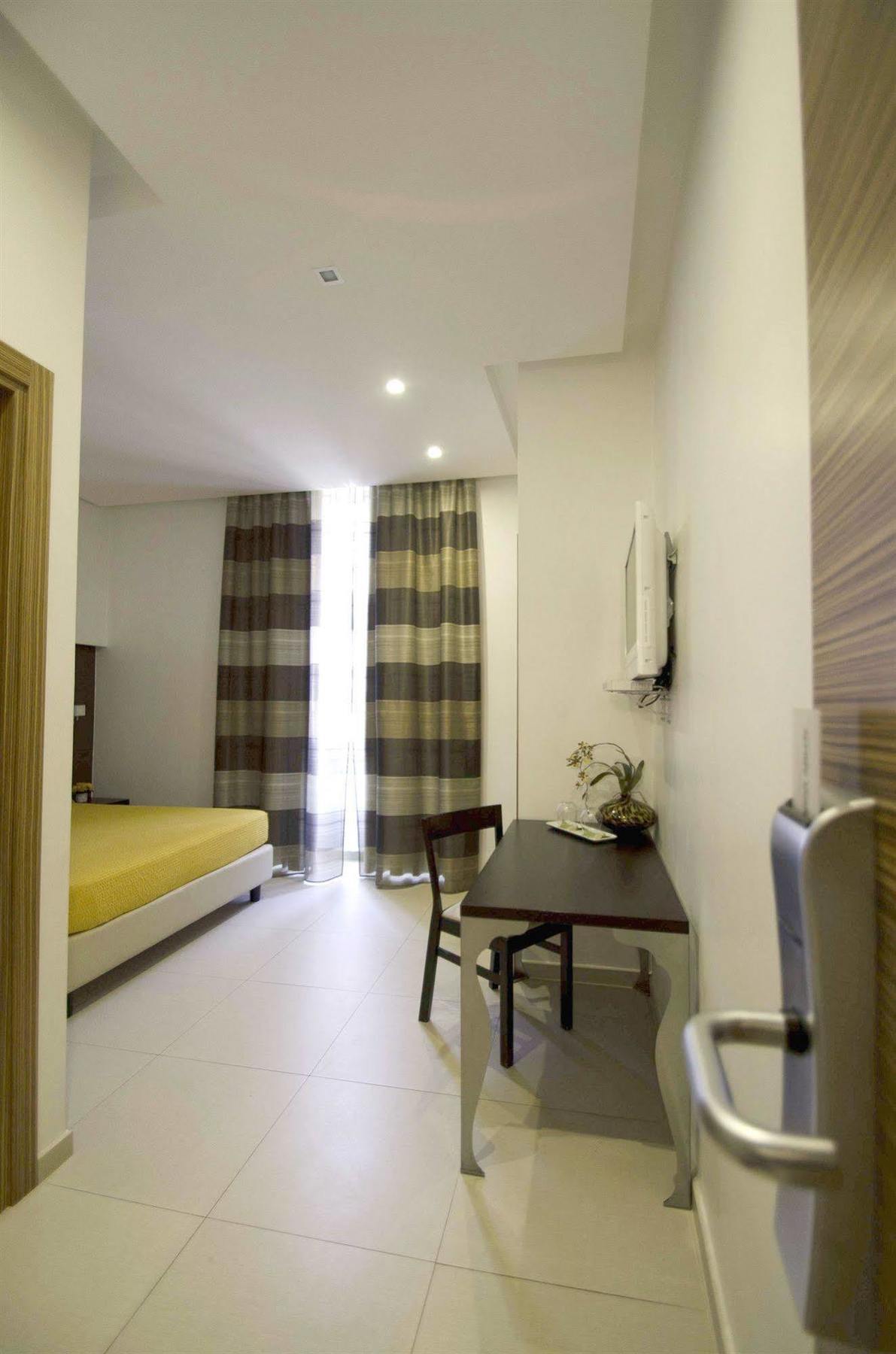 Interno 5 B&B Рим Экстерьер фото
